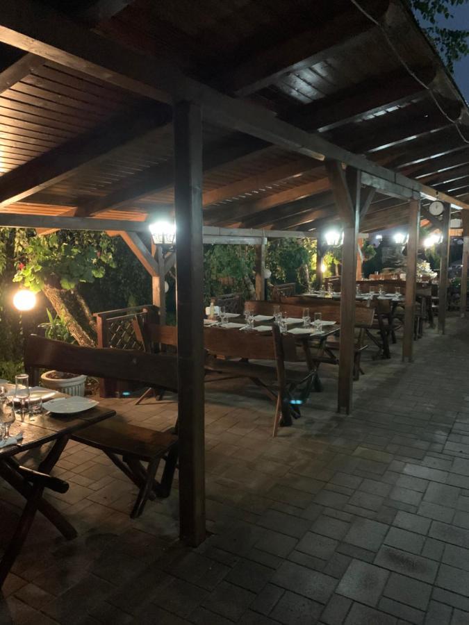 Hanu Lui Gica Spa ซาตูมาเร ภายนอก รูปภาพ