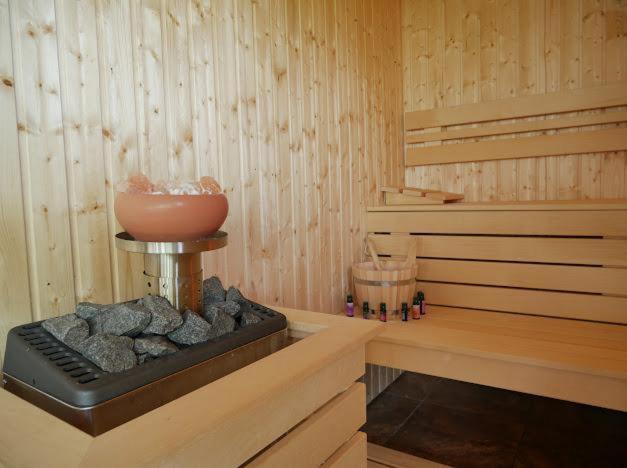 Hanu Lui Gica Spa ซาตูมาเร ภายนอก รูปภาพ
